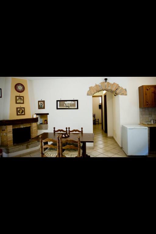 Bed And Breakfast Mblo Fondi Exterior foto