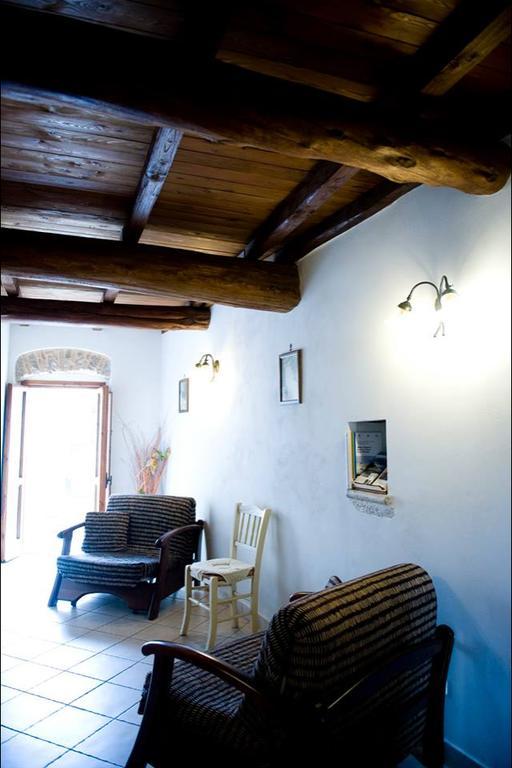 Bed And Breakfast Mblo Fondi Exterior foto